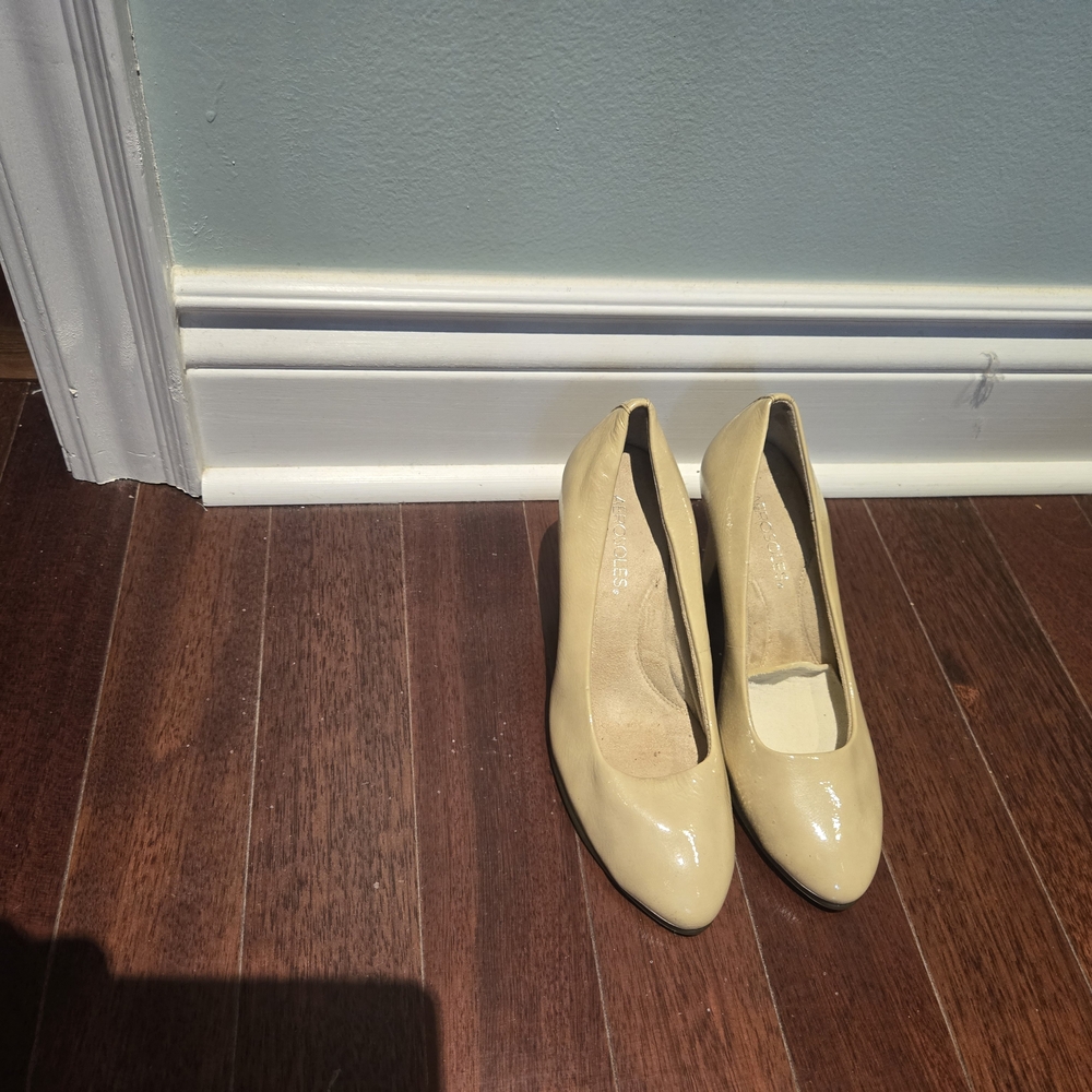 Elegant Cream Women's Heels